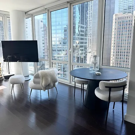 Ferienwohnung Chic Skyline 1Br Retreat